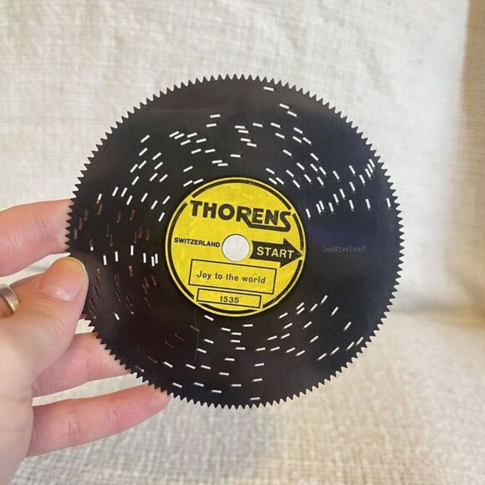 Thorens Switzerland 4 1/2" Disc Classic Christmas Music #1535 Joy‎ To The World
